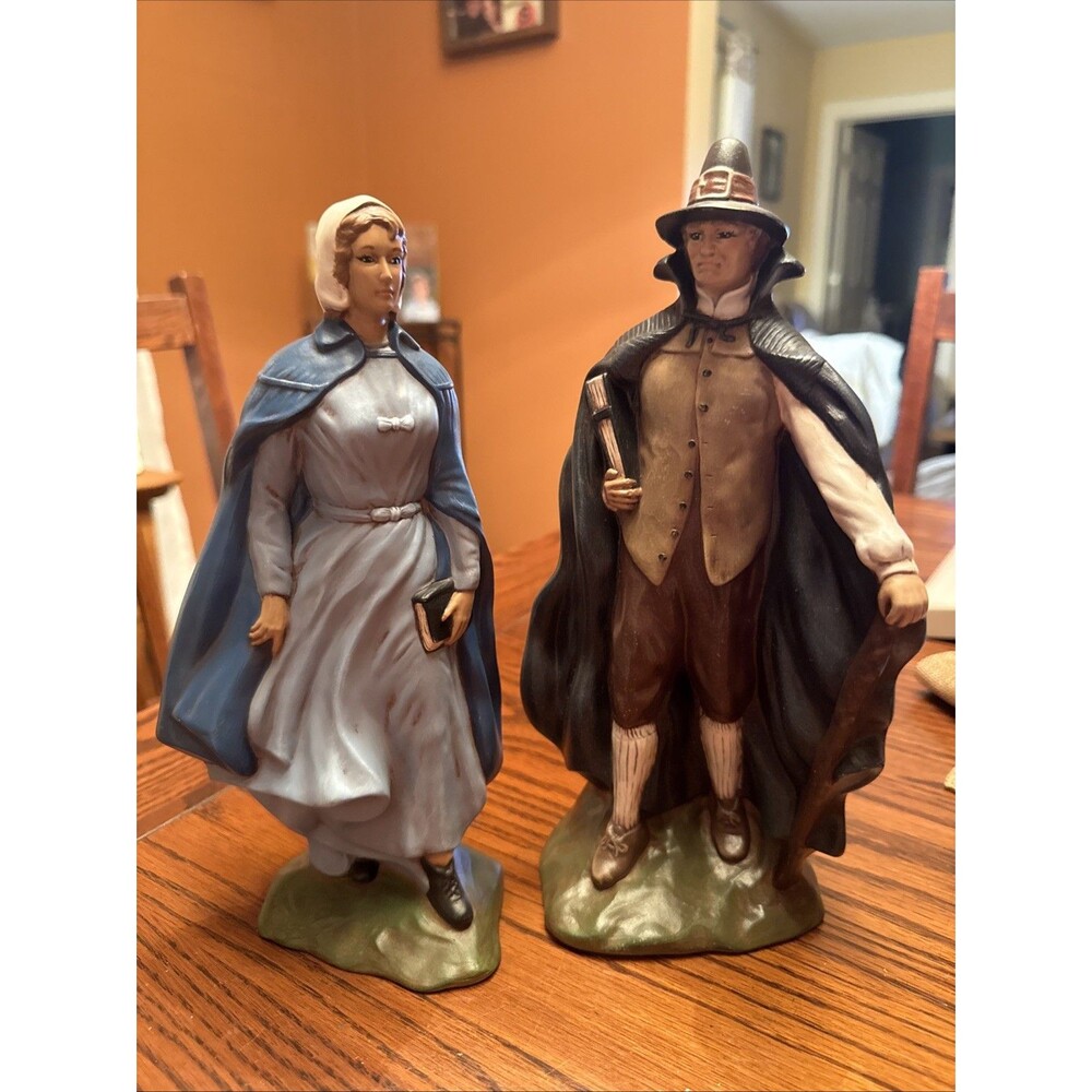 Vintage Atlantic Mold 1978 Ceramic Man & Woman Pilgrims Thanksgiving Large Size